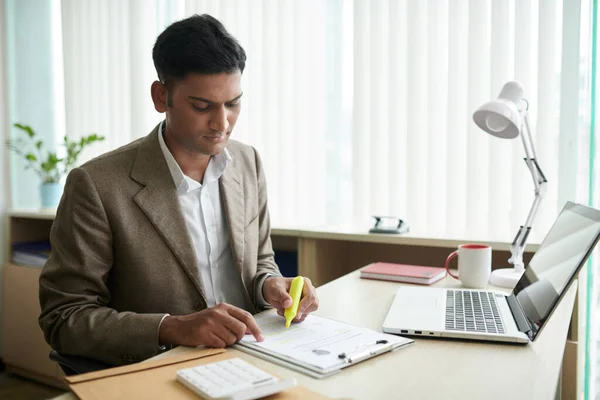 Manager Highlighting Work Experience Job Applicant Interview — Stock Photo, Image