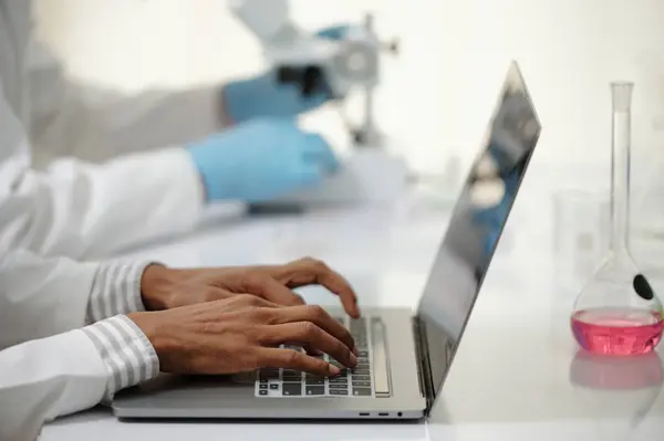 Hands Researcher Filling Form Laptop Lab Technician Assistant Analyzing Blood — Stock Photo, Image