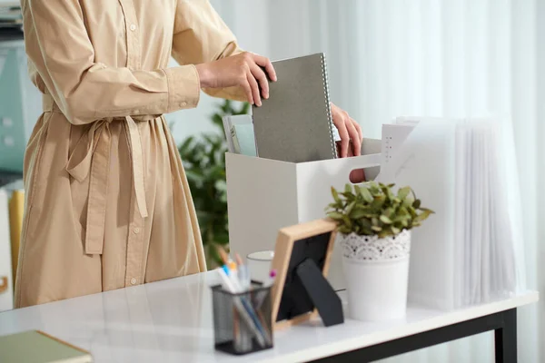 Cropped Image Businesswoman Taking Out Documents Her Desk — Stock Photo, Image