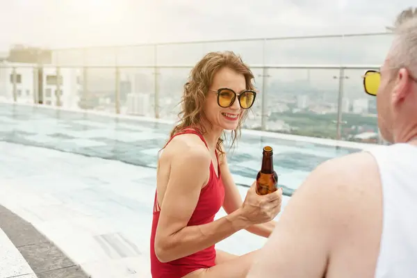 Happy Smiling Mature Woman Drinking Bottled Beer Boyfriend Refreshing Swimming — Stock Photo, Image