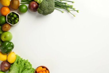 Çeşitli taze sebze ve meyvelerle organik gıda arka planı