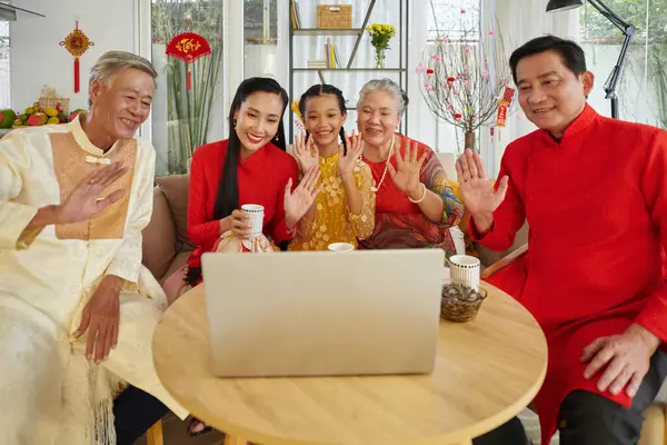 Vietnamese Family Traditional Costumers Video Calling Relatives Wish Happy Lunar — Stock Photo, Image