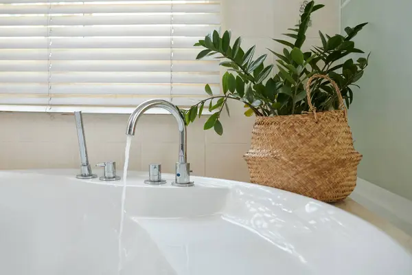 Tap Hot Water Filling Bath Home Spa Concept Stockafbeelding
