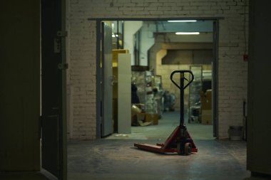 Yükleme için tramvayı olan atölyenin içi