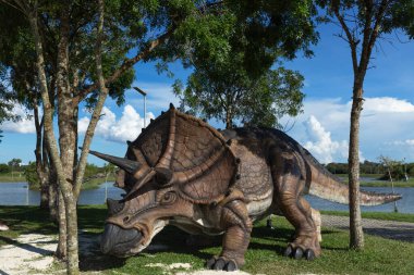 Pinhais Parana Brezilya, Mart 08. 2023: Curitiba 'nın Pinhais metropol bölgesindeki Aguas Parkında Jurassic Park.
