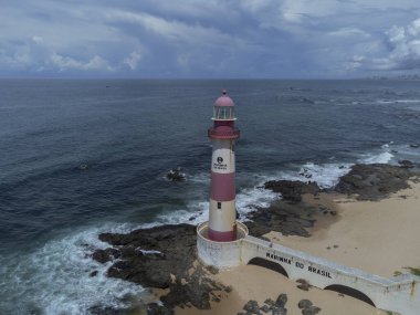 Salvador Bahia Brezilya, Nisan 04. 2024: Itapua Deniz Feneri.