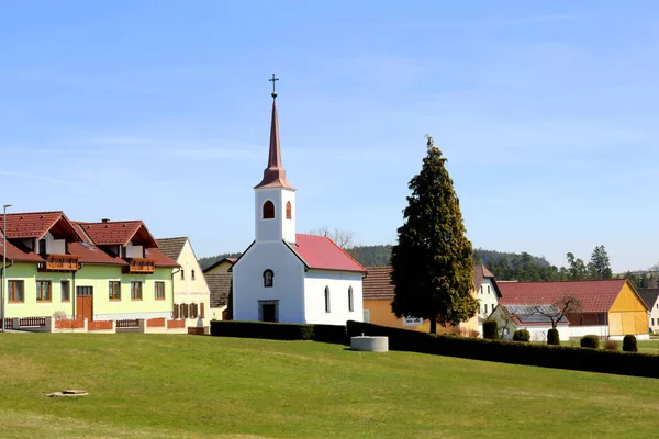 Mały Kościół Wsi Wiosna Dolna Austria Waldviertel Jetzles — Zdjęcie stockowe