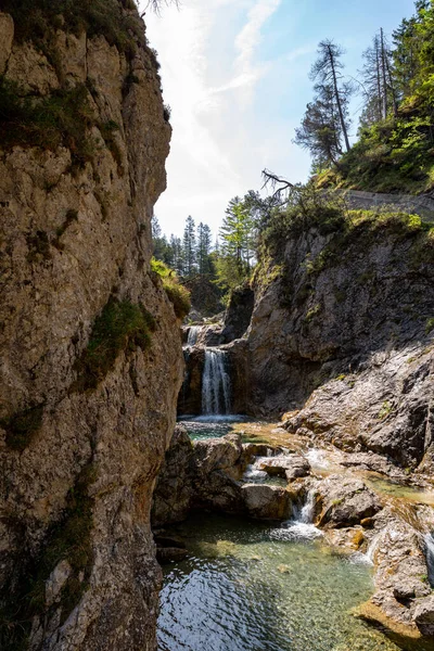 View Small Stuiben Falls Sunny Day Reutte Austria Small Waterfalls — Stockfoto