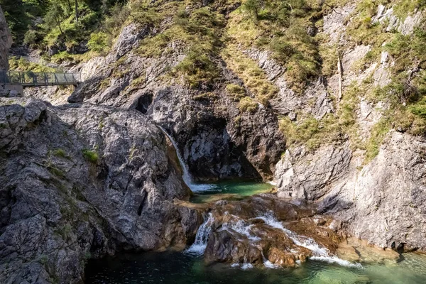 View Small Stuiben Falls Sunny Day Reutte Austria Small Waterfalls — Fotografia de Stock