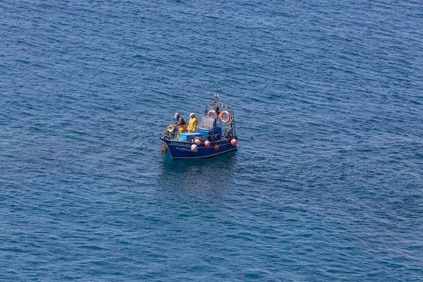 Madeira Island Portugal 2023 View Boat Fishermen Water Ocean Madeira — Stock Photo, Image