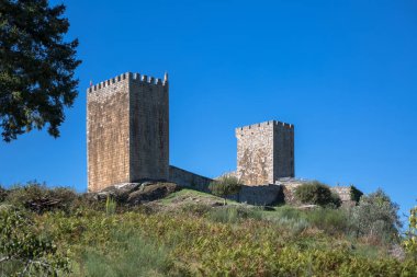 Linhares da Beira Portugal - 10 06 2023: Linhares da Beira Kalesi, Linhares da Beira köyü, Viseu, Portekiz