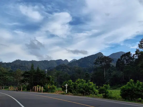 Cenário Montanha Céu Nublado Chiang Mai Tailândia — Fotografia de Stock