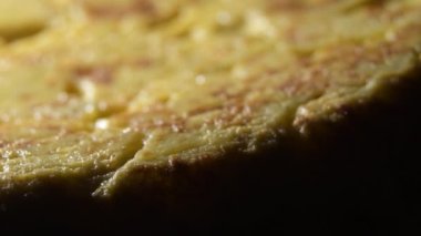 Lezzetli patates omleti, İspanyol omleti.