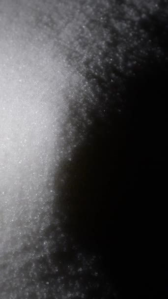 Los Granos Azúcar Blanco Acumulan Girando Vertical — Vídeos de Stock