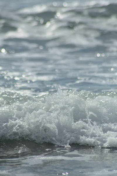 海浪中的白沫 — 图库照片