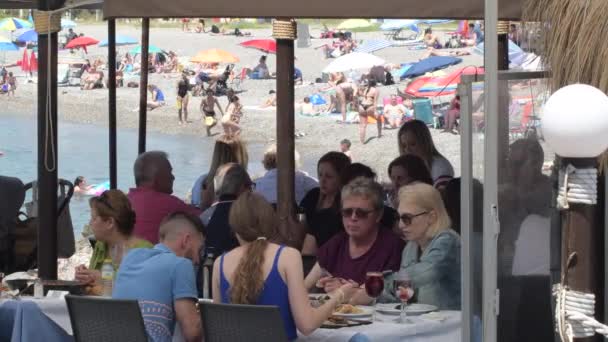 People Eating Beach Bar Outdoor Summer Day — Stock Video