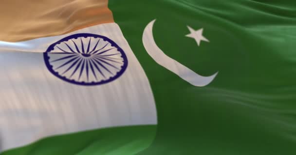 Die Flaggen Indiens Und Pakistans Wehen Schleife — Stockvideo