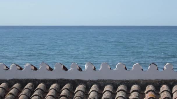 Крыша Средиземноморского Дома Вместе Пляж — стоковое видео
