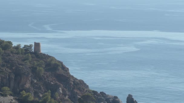 Watchtower Caleta Cauelo Γαλάζια Θάλασσα Nerja Ισπανία — Αρχείο Βίντεο