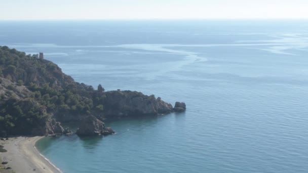 Landschaft Des Wachturms Von Caleta Mit Blauem Meer Nerja Spanien — Stockvideo