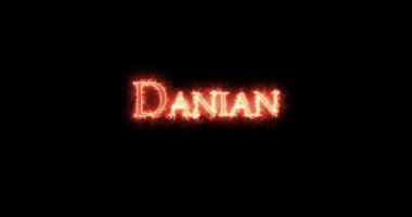 Danian, Paleocene Çağı 'nın sahnesi, ateşle yazılmış. Döngü
