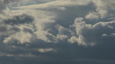 Beyaz bulutlar geçiyor. Zaman Süreleri