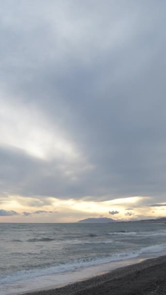Sonnenuntergang Einem Strand Vertikal — Stockvideo