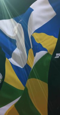 İngiltere 'nin kuzeybatısında Cumbria ilçesi bayrağı. Döngü. 4K Dikey