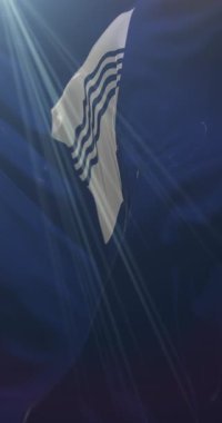 İtalya Basilicata bölgesinin bayrağı. Döngü. 4K Dikey