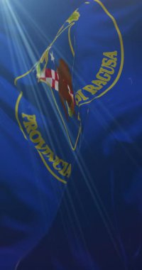 İtalya 'nın Ragusa ili bayrağı. 4K dikey. Döngü