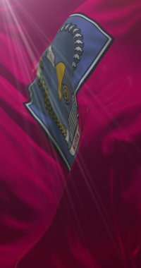 Kendari bayrağı, Güneydoğu Sulawesi, Endonezya. 4K dikey. Döngü