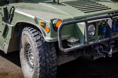 Kyiv. Ukrayna. 26 Mart 2023. Amerikan Hummer 'ı Ukrayna' da savaşta..