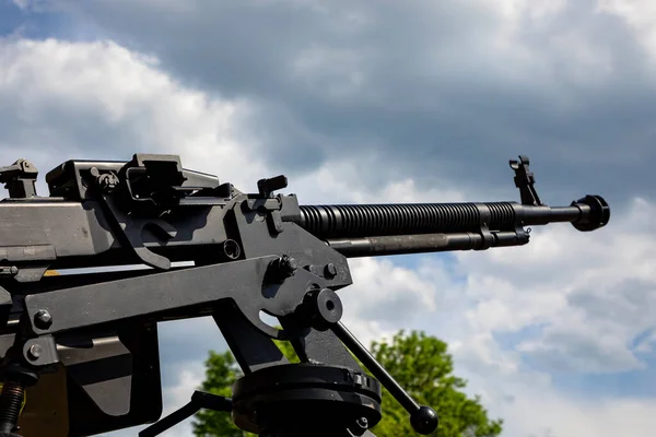 stock image Drone hunters the war in Ukraine. Machine gun for shooting down kamikaze drones. Mobile group against air defense.