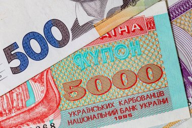 Bağımsız Ukrayna 'nın eski ve yeni Ukrayna parası. Karbovanetler ve kuponlar Ukrayna 'nın eski parası