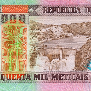 Mozambik 50000 Meticais 2003 banknotu üzerinde Cahora Bassa hidroelektrik barajı ve Zambezi Nehri üzerindeki elektrik santrali resmi var. Mozambik parası