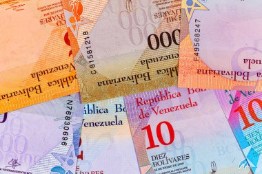 Venezuela parası. Venezuela 'nın ulusal para biriminin kağıt banknotları..