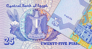 Mısır 25 Piastres 2004 Banknotları Mısır arması resmi ile. Mısır 'ın parası.