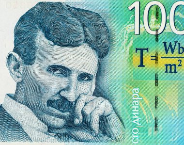 Nikola Tesla 'nın portresiyle 100 Dinara Sırbistan banknotu. Sırbistan ve Avrupa 'nın Parası.