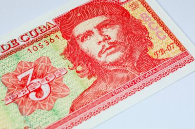 Ernesto Che Guevara 'nın portresiyle Küba' dan 3 peso. Küba 'nın antika parası