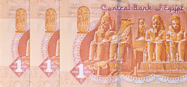 Ebu Simbel 'deki Ramses Tapınağı' nın görüntüsüyle Mısır 'ın 1 pound banknotu. Mısır 'ın kağıt parası.