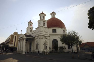 Semarang, Central Java, Endonezya - 14 Haziran 2010: Batı Endonezya 'daki Protestan Kilisesi (Endonezyaca: Gereja Protestan Protestan Barat Immanuel Semarang), daha çok bilinen adıyla Gereja Blenduk Kilisesi (Gereja Blenduk).