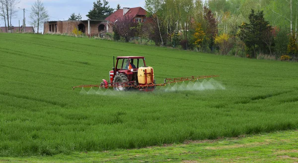 plant protection, field spraying