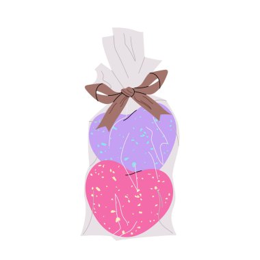 Aromatik banyo bombalarını şeffaf ambalajlara koy. Hijyen prosedürü ve vücut bakımı. Kokulu banyo bombaları. Kozmetik. 