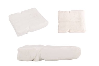 Beyaz arkaplanda izole edilmiş plastiksi beyaz yumru.