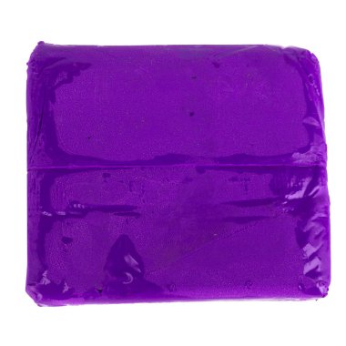 Beyaz arkaplanda izole edilmiş plastiksi mor yumru