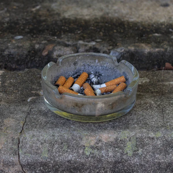 Cinzeiro Livre Vidro Parada Cigarro Tóxico — Fotografia de Stock