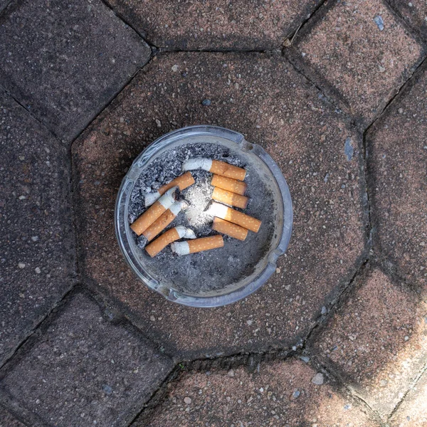 Cendrier Extérieur Verre Arrêt Cigarette Toxique — Photo