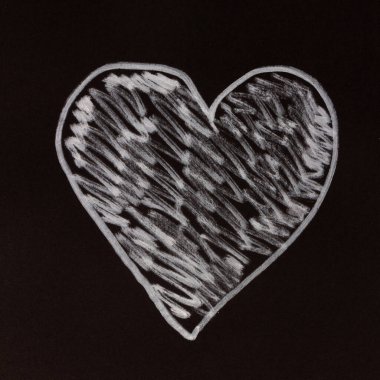 kalp beyaz arka plan siyah kağıt.