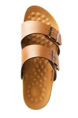 Beyaz arkaplanda izole edilmiş sandaletler.