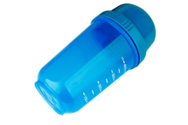 Titreyen Şişe Beyaz Protein beyaz arkaplanda izole edildi.